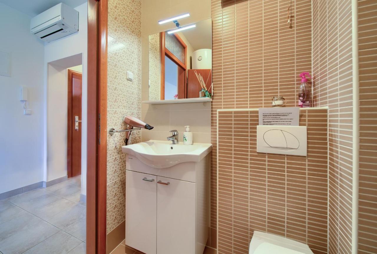 Apartments Ivica Krk Island シロ エクステリア 写真