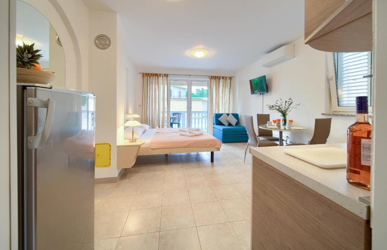 Apartments Ivica Krk Island シロ エクステリア 写真